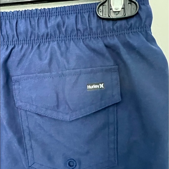 Swim trunks, size large (12-13Y) by Hurley, new but no tags - Picture 4 of 10